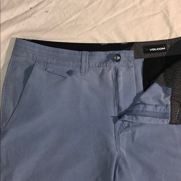 Volcom Hybrid Shorts - Picture 4 of 4